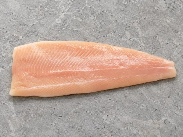 Upėtakio file su oda 120-160g 1kg